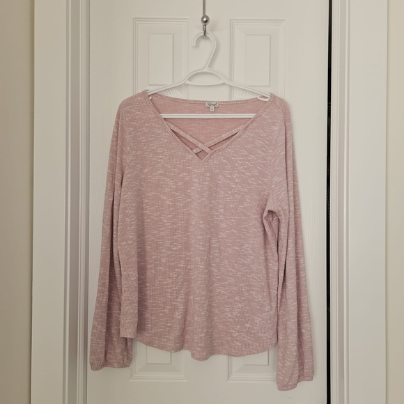 Kismet Tops - Kismet Women's Pink V-Neck Top Size L